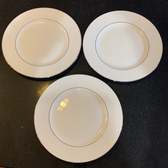 Lenox Herald Square White Dinner Plates -Set of 3 - Picture 1 of 3